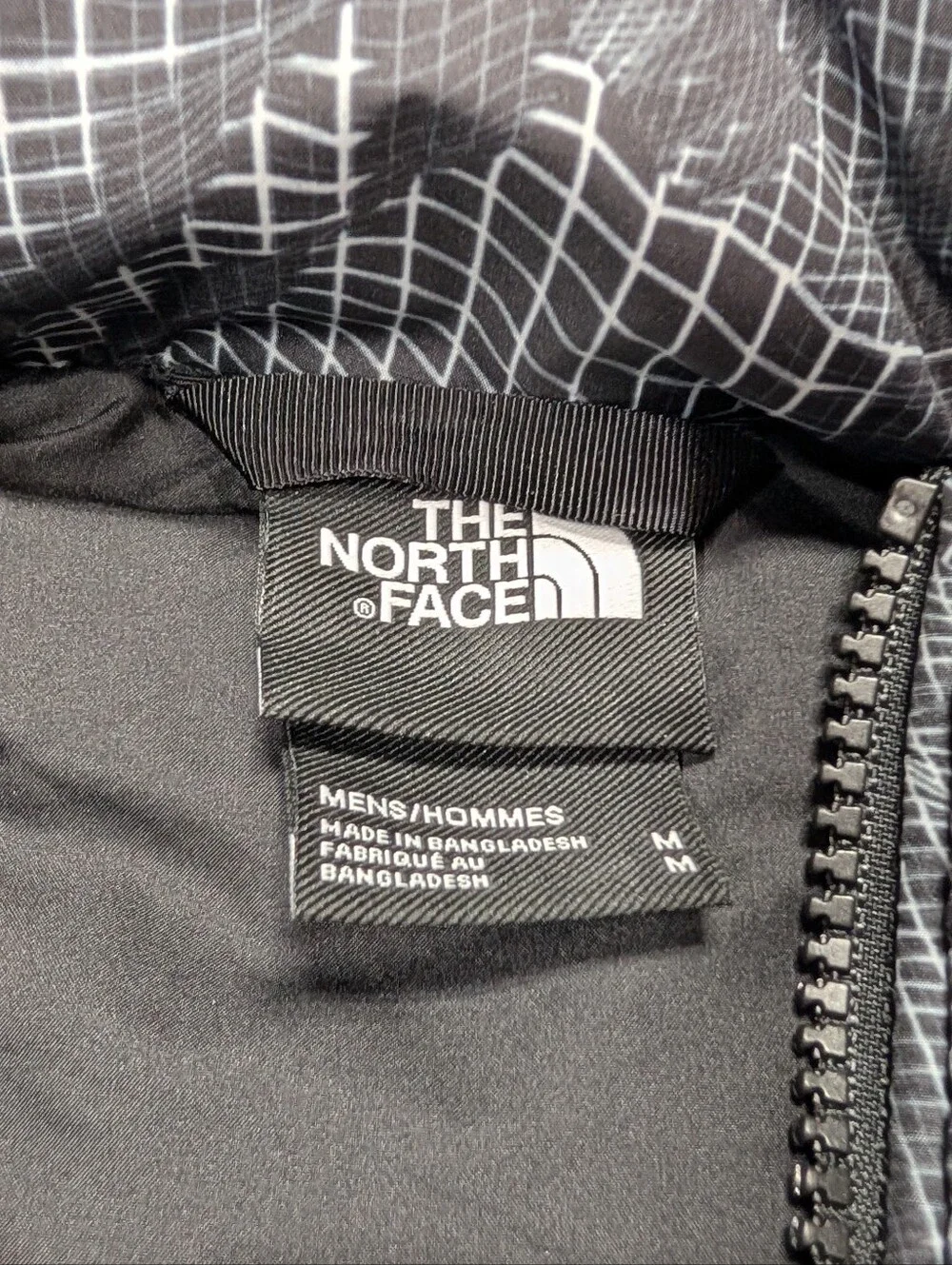 The North Face Jacket Mens M Black Gray 3D Mountain Print 2000 Puffer Summit